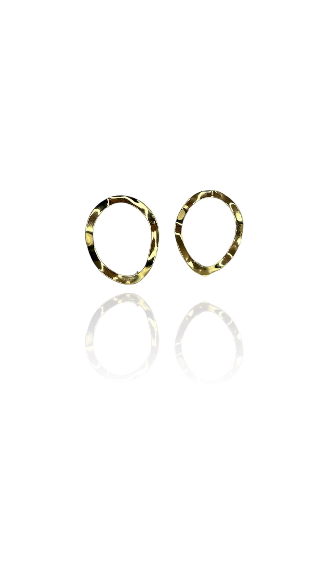 Brinco Oval Ondulado Banhado Em Ouro 18k